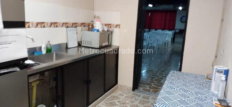 Local Comercial en Arriendo, Estadio, Medellín - Vista 3
