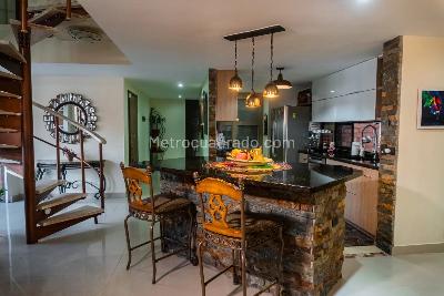 Apartamento en venta en Laureles, Medellín · foto 4 de 12