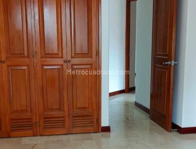 Apartamento en arriendo en Laureles, Medellín · foto 10 de 15