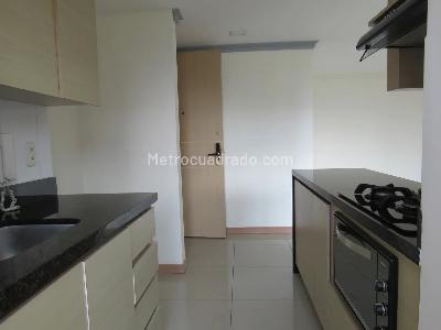 Apartamento de 3 alcobas en venta en Sabaneta, Sabaneta, 72 m² · foto 3 de 20