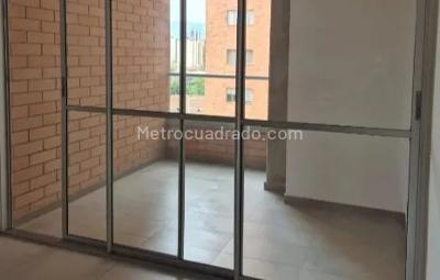 Apartamento en venta en Buenos Aires, Medellín · foto 2 de 12
