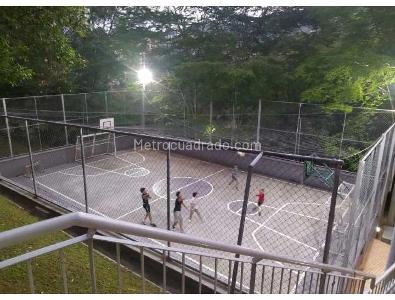 Apartamento de 3 alcobas en venta en Loma De Los Bernal, Medellín, 78 m² · foto 14 de 20