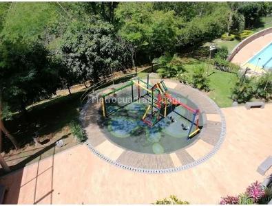 Apartamento de 3 alcobas en venta en Loma De Los Bernal, Medellín, 78 m² · foto 15 de 20