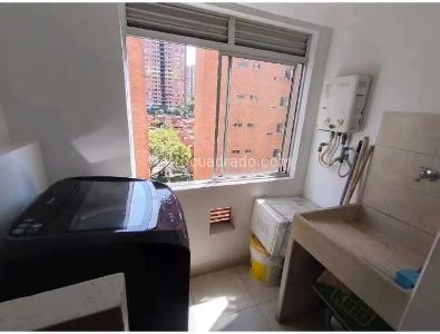 Apartamento de 3 alcobas en venta en Loma De Los Bernal, Medellín, 78 m² · foto 20 de 20