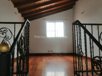 Apartamento en venta en Belen Rosales, Medellín · foto 5 de 20