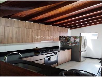 Casa de 3 alcobas en venta en Estadio, Medellín, 200 m² · foto 5 de 20