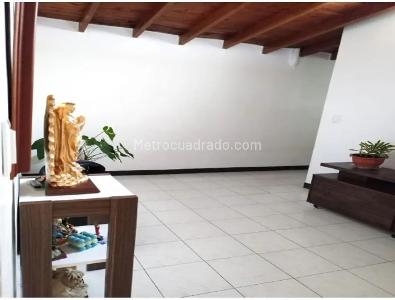 Casa de 3 alcobas en venta en Estadio, Medellín, 200 m² · foto 16 de 20