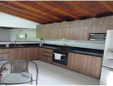 Casa de 3 alcobas en venta en Estadio, Medellín, 200 m² · foto 17 de 20