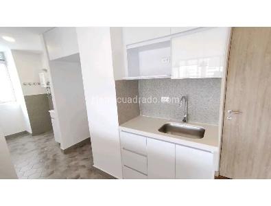 Apartamento de 2 alcobas en venta en El Poblado, Medellín, 70 m² · foto 8 de 20