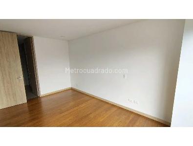 Apartamento de 2 alcobas en venta en El Poblado, Medellín, 70 m² · foto 17 de 20