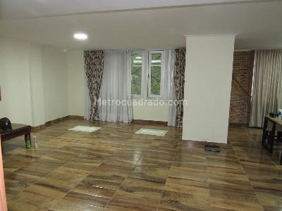 Apartamento de 4 alcobas en venta en Laureles, Medellín, 237 m² · foto 9 de 20