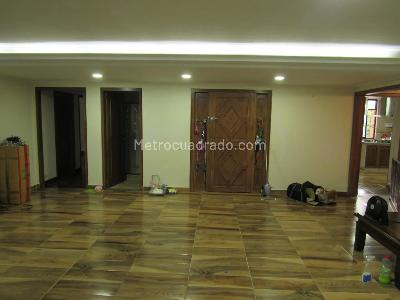Apartamento de 4 alcobas en venta en Laureles, Medellín, 237 m² · foto 15 de 20