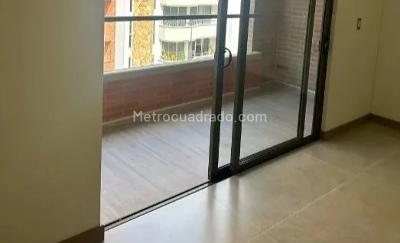 Apartamento de 3 alcobas en venta en La Castellana, Medellín, 125 m² · foto 4 de 11
