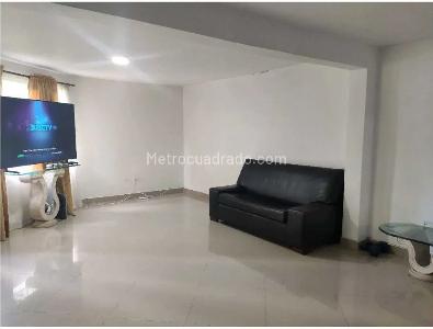 Casa de 5 alcobas en venta en Alameda, Medellín, 218 m² · foto 7 de 20