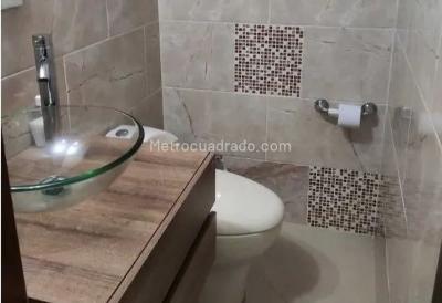 Casa de 5 alcobas en venta en Alameda, Medellín, 218 m² · foto 9 de 20