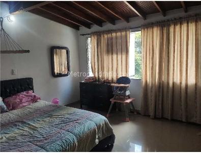 Casa de 5 alcobas en venta en Alameda, Medellín, 218 m² · foto 10 de 20