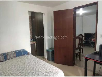 Casa de 5 alcobas en venta en Alameda, Medellín, 218 m² · foto 18 de 20
