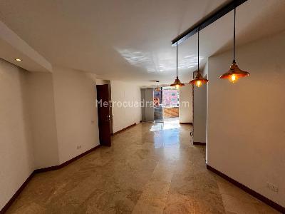 Apartamento de 4 alcobas en venta en Laureles, Medellín, 137 m² · foto 4 de 20