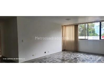 Apartamento en venta en Robledo, Medellín · foto 5 de 13
