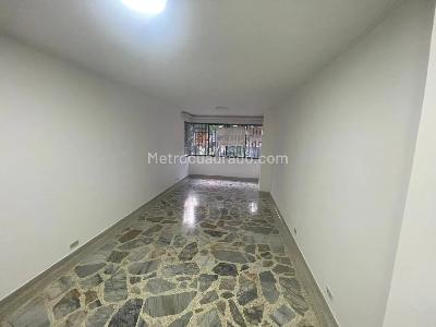 Apartamento de 4 alcobas en venta en Laureles, Medellín, 95 m² · foto 5 de 20