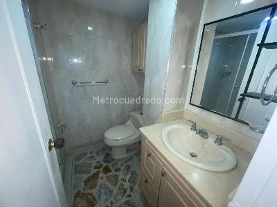Apartamento de 4 alcobas en venta en Laureles, Medellín, 95 m² · foto 6 de 20