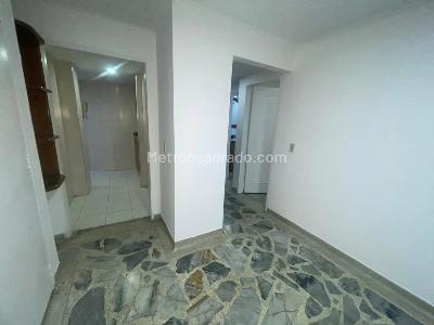 Apartamento de 4 alcobas en venta en Laureles, Medellín, 95 m² · foto 18 de 20