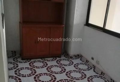 Casa de 5 alcobas en venta en La America, Medellín, 210 m² · foto 12 de 17