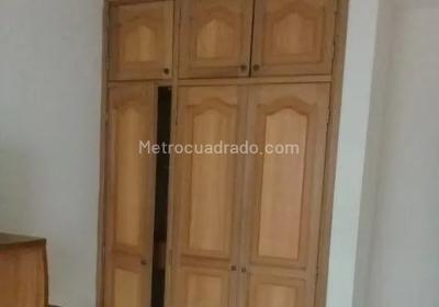 Casa de 5 alcobas en venta en La America, Medellín, 210 m² · foto 13 de 17