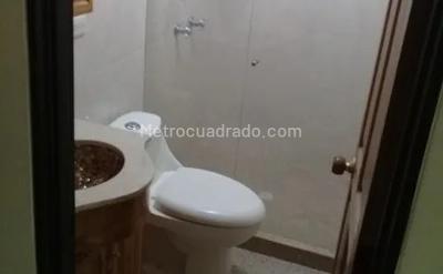 Casa de 5 alcobas en venta en La America, Medellín, 210 m² · foto 15 de 17