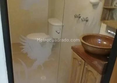 Casa de 5 alcobas en venta en La America, Medellín, 210 m² · foto 16 de 17