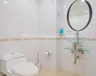 Apartamento de 3 alcobas en venta en Laureles, Medellín, 151 m² · foto 3 de 20