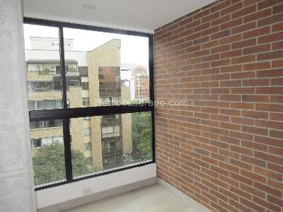 Apartaestudio en venta en Laureles, Medellín, 53 m² · foto 3 de 9