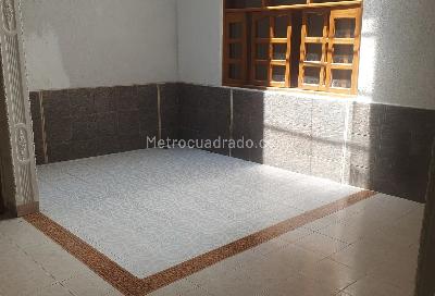 Casa de 5 alcobas en venta en Belen Malibu, Medellín, 220 m² · foto 4 de 17