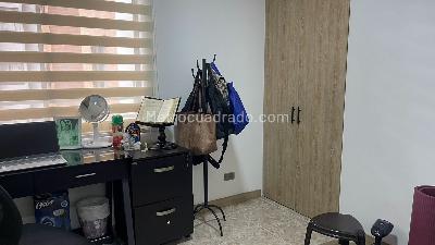 Apartamento de 3 alcobas en venta en Loma De Los Bernal, Medellín, 68 m² · foto 17 de 17