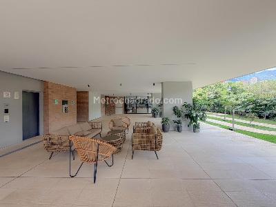 Apartamento de 2 alcobas en venta en El Poblado, Medellín, 95 m² · foto 17 de 19