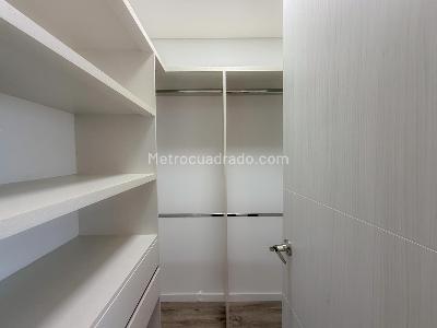 Apartamento de 2 alcobas en venta en El Poblado, Medellín, 95 m² · foto 9 de 19