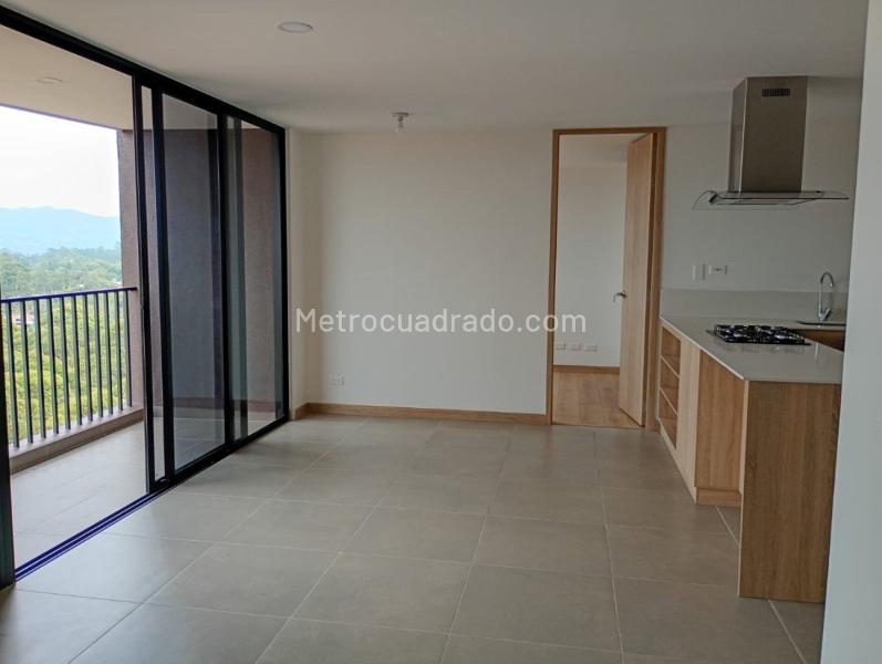 2BR Apartment in San Antonio (72 m²) - 4
