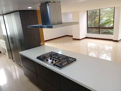 Apartamento en venta en Castropol, Medellín · foto 2 de 20