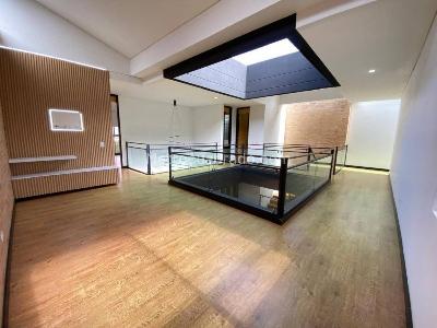 Casa de 4 alcobas en venta en El Atravesado, Envigado, 380 m² · foto 12 de 20