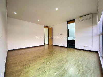 Casa de 4 alcobas en venta en El Atravesado, Envigado, 380 m² · foto 14 de 20