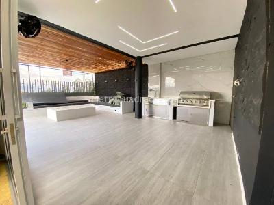 Casa de 4 alcobas en venta en El Atravesado, Envigado, 380 m² · foto 5 de 20