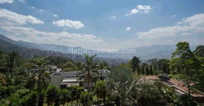 Casa de 4 alcobas en venta en Poblado Altos Del Poblado, Medellín, 330 m² · foto 7 de 19