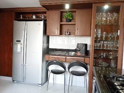 Apartamento de 3 alcobas en venta en Parque Poblado, Medellín, 214 m² · foto 6 de 20
