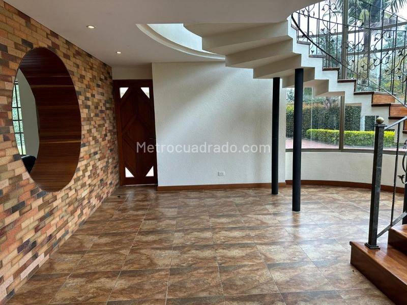 3BR House in Llanogrande (1700 m²) - 3