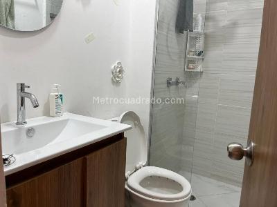 Apartamento en venta en Castropol, Medellín · foto 6 de 15