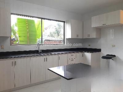 Casa de 5 alcobas en venta en La Calera, Medellín, 680 m² · foto 12 de 20