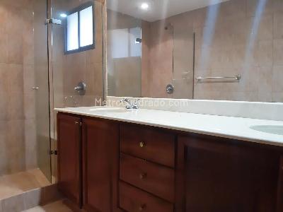 Casa de 5 alcobas en venta en La Calera, Medellín, 680 m² · foto 5 de 20