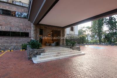 Apartamento de 5 alcobas en venta en Poblado | Las Santas, Medellín, 425 m² · foto 15 de 19