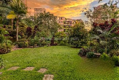 Casa de 4 alcobas en venta en El Poblado, Medellín, 1140 m² · foto 20 de 20