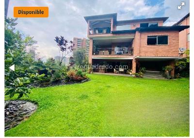 Casa de 4 alcobas en venta en El Poblado, Medellín, 1140 m² · foto 3 de 20